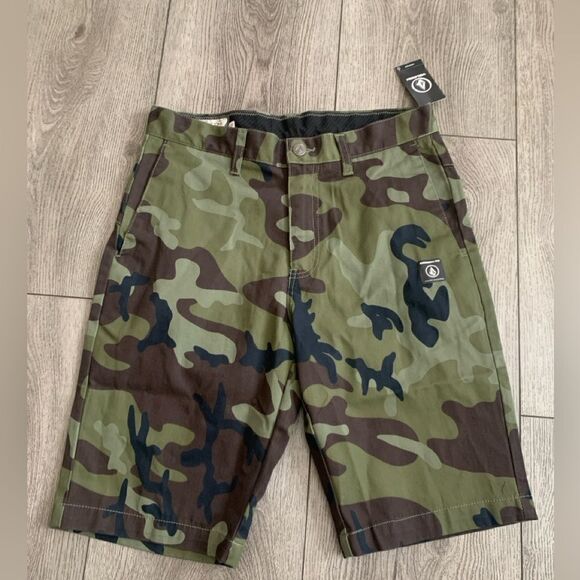 Volcom VMonty shorts 22 NWT army print - Picture 1 of 5
